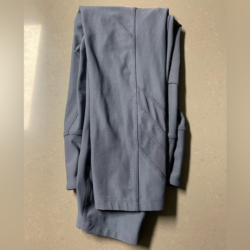 Blue high rise workout leggings with pockets